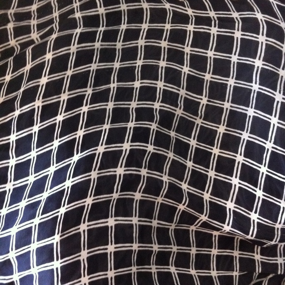 Black & Tan Geometric Vintage Rectangular Scarf - Picture 2 of 6